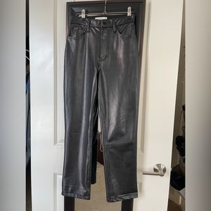 A&F CURVE LOVE Size 27S/4S 90S Ultra High Rise Straight in Vegan Leather (Black)